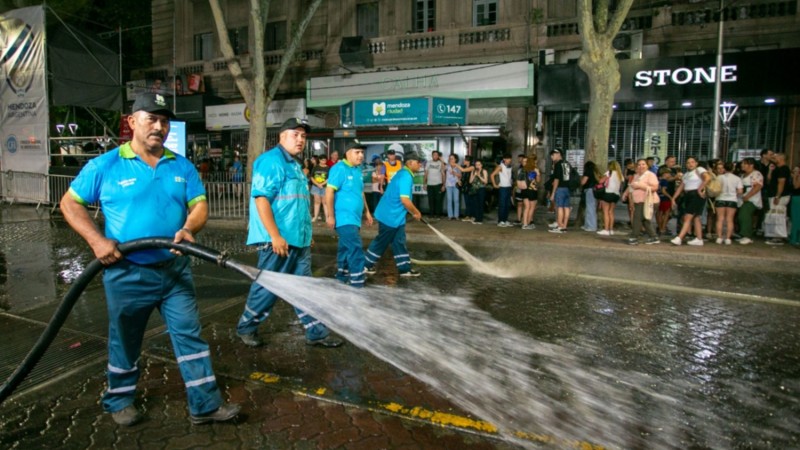 Destacable operativo de limpieza de la Ciudad tras los festejos